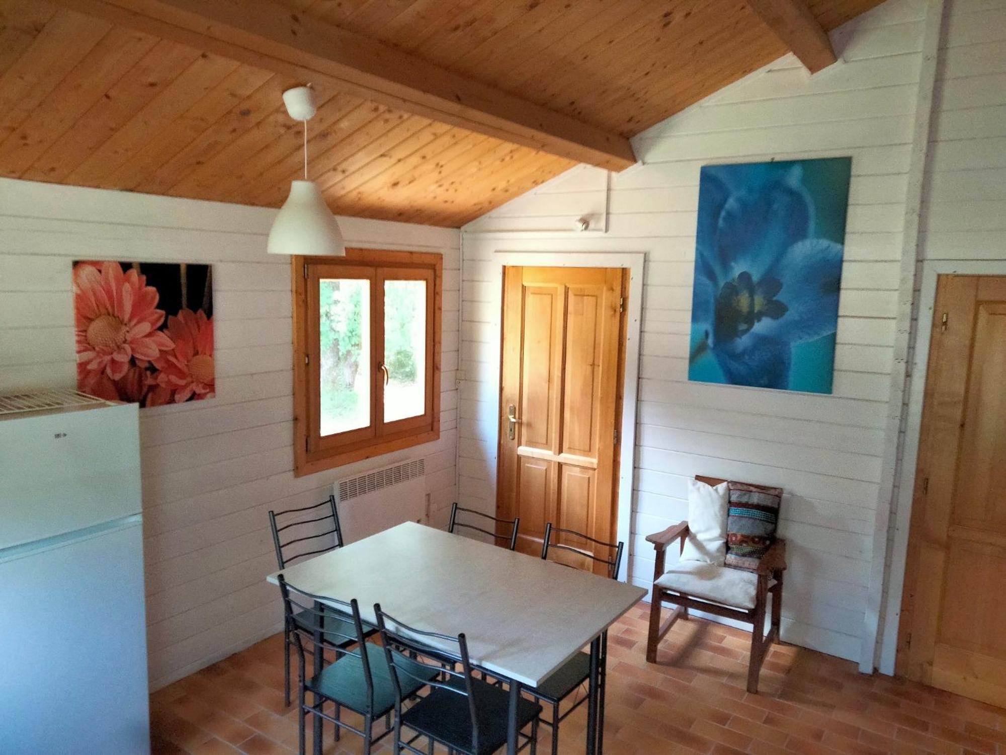 Gasthaus Camping Fontaine Du Roc Devillac Exterior foto